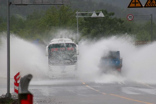 “盛夏微风迎17号台风：夏日清凉新篇章启幕